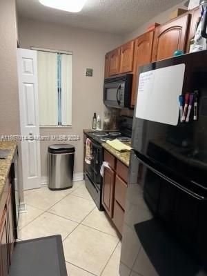 For Rent: $1,800 (1 beds, 1 baths, 689 Square Feet)