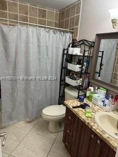 For Rent: $1,800 (1 beds, 1 baths, 689 Square Feet)