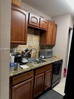 For Rent: $1,800 (1 beds, 1 baths, 689 Square Feet)