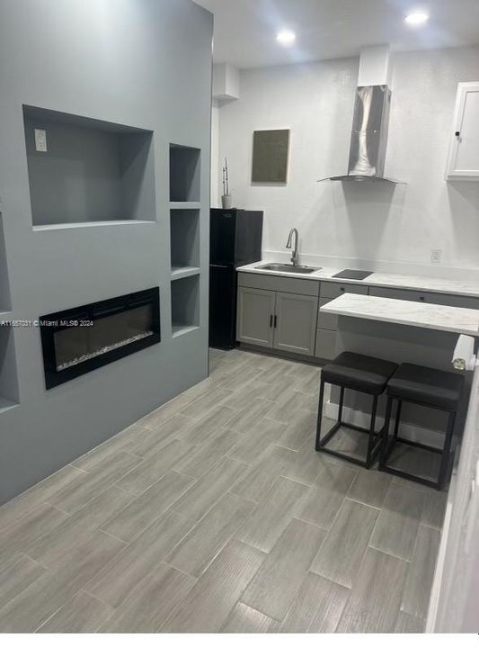 For Rent: $1,600 (1 beds, 1 baths, 2146 Square Feet)