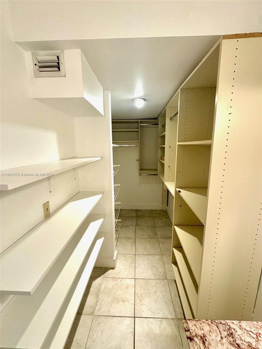 En Renta: $3,600 (3 camas, 3 baños, 1656 Pies cuadrados)