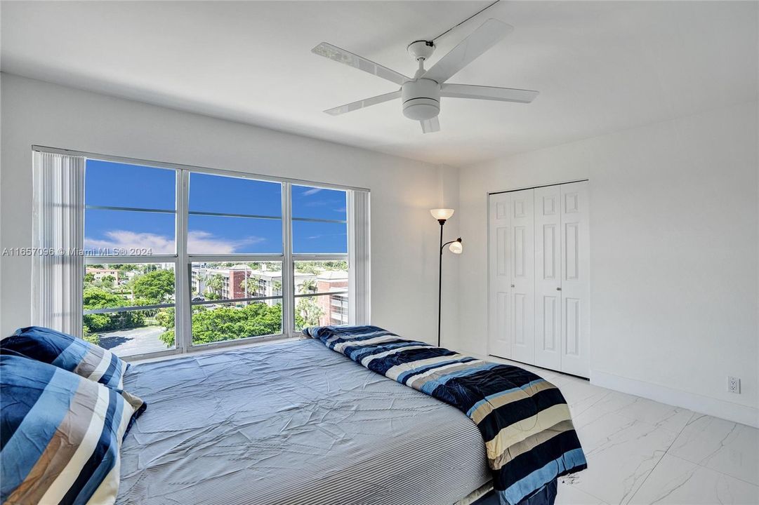 Active With Contract: $575,000 (2 beds, 2 baths, 1107 Square Feet)