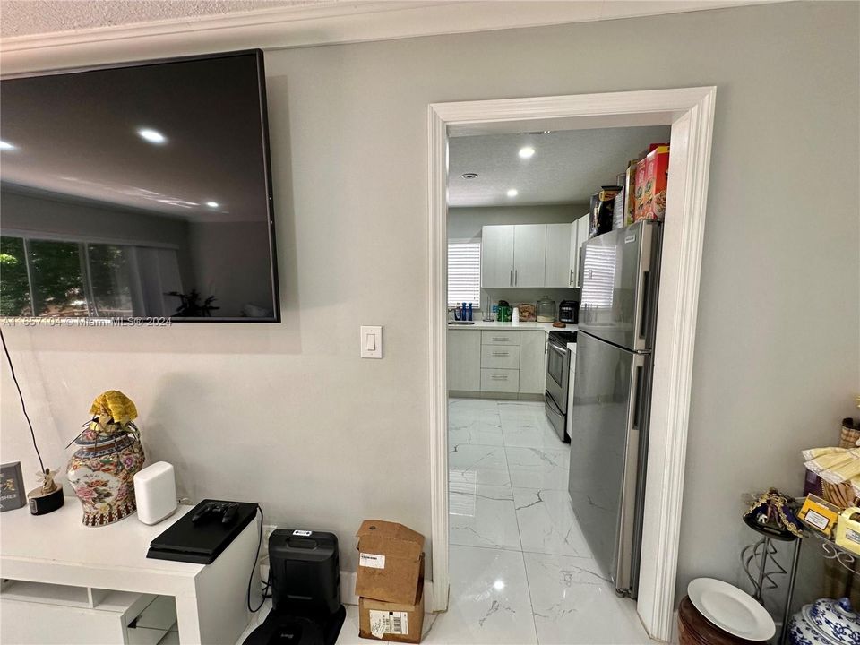 En Venta: $295,000 (2 camas, 1 baños, 969 Pies cuadrados)