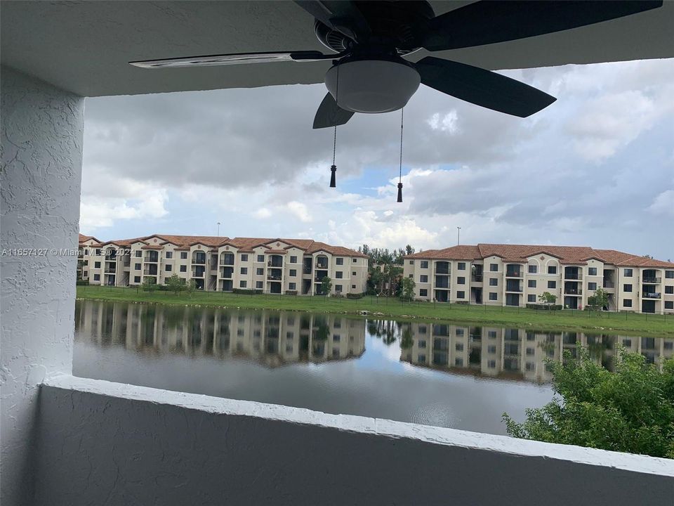 Recently Sold: $285,000 (2 beds, 2 baths, 1415 Square Feet)