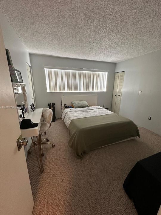 Recently Sold: $285,000 (2 beds, 2 baths, 1415 Square Feet)