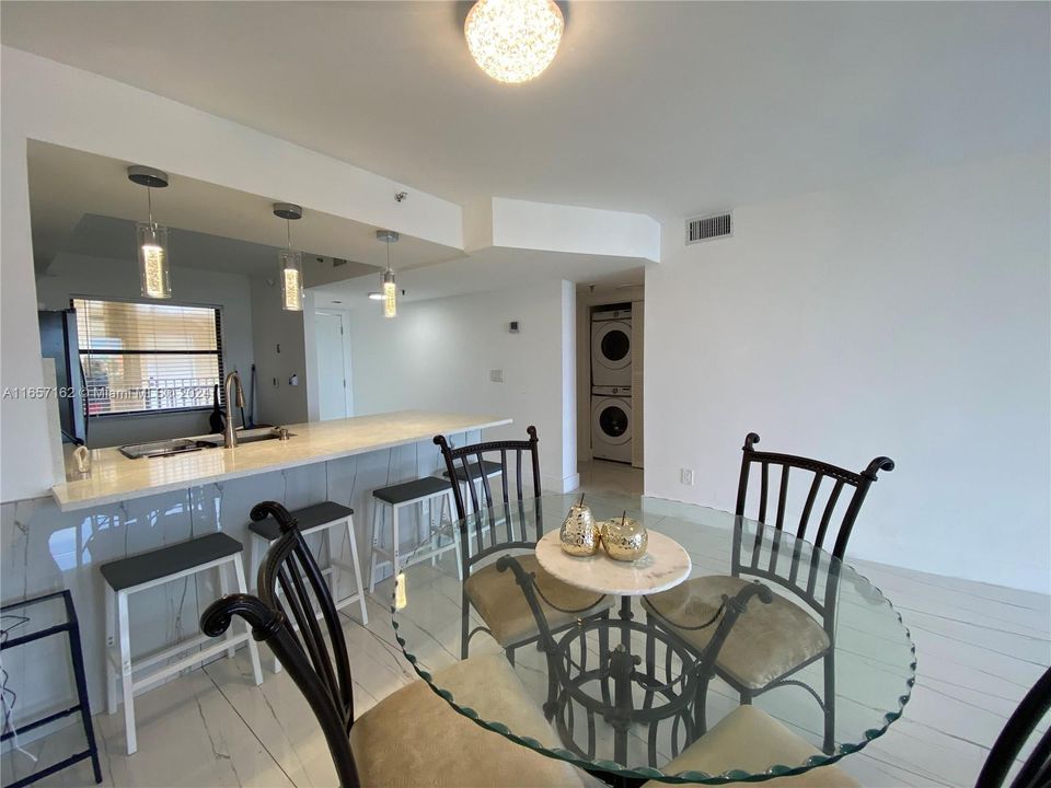 Active With Contract: $2,200 (2 beds, 2 baths, 1029 Square Feet)