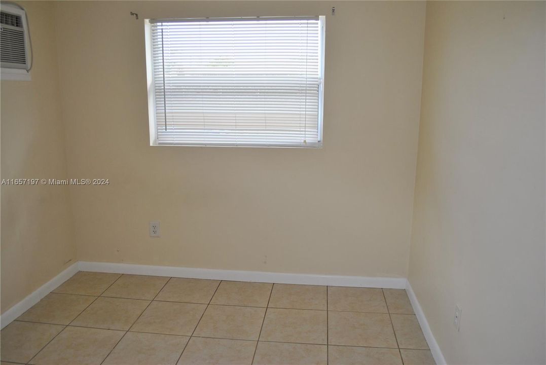 For Rent: $1,150 (0 beds, 1 baths, 0 Square Feet)