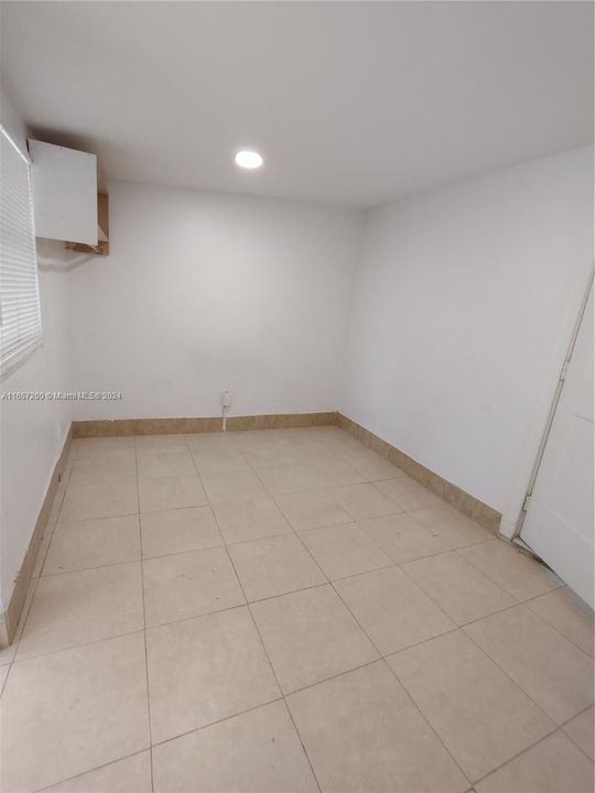 For Rent: $1,400 (1 beds, 1 baths, 0 Square Feet)