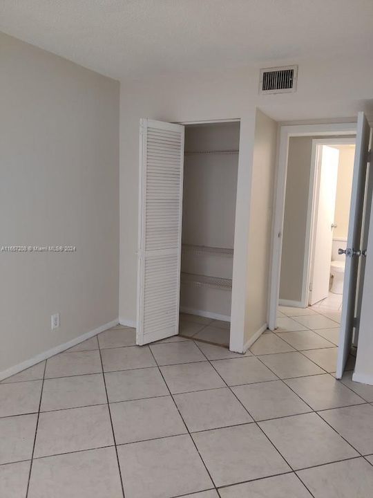 2nd bedroom closet