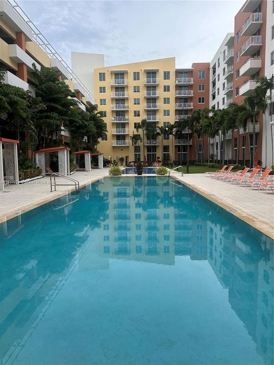 En Venta: $385,000 (1 camas, 1 baños, 787 Pies cuadrados)