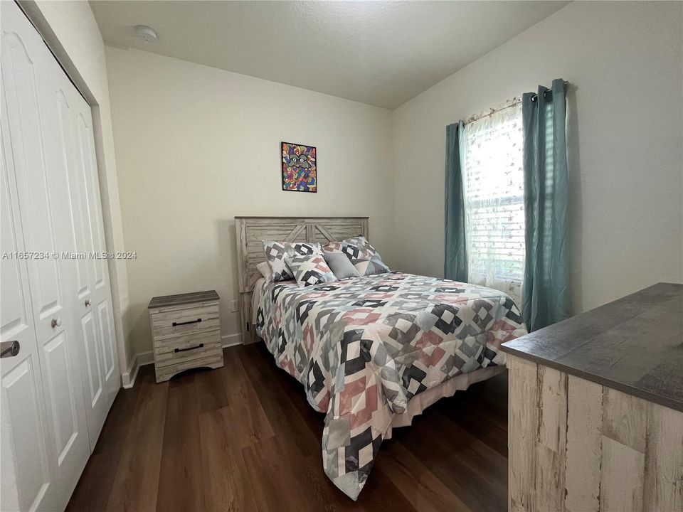 For Rent: $4,250 (3 beds, 2 baths, 1512 Square Feet)