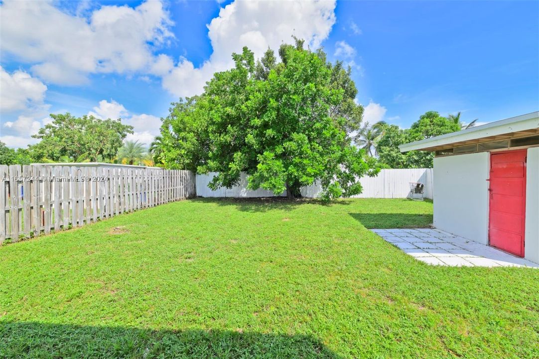 For Sale: $639,000 (3 beds, 2 baths, 1532 Square Feet)