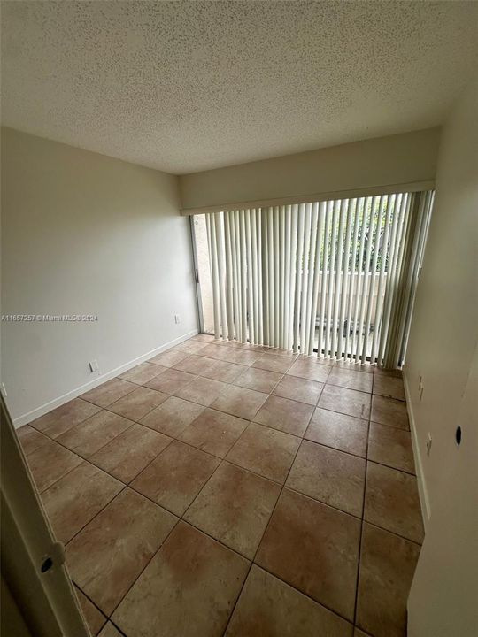 For Rent: $1,750 (2 beds, 2 baths, 856 Square Feet)