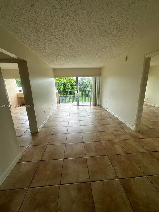 For Rent: $1,750 (2 beds, 2 baths, 856 Square Feet)