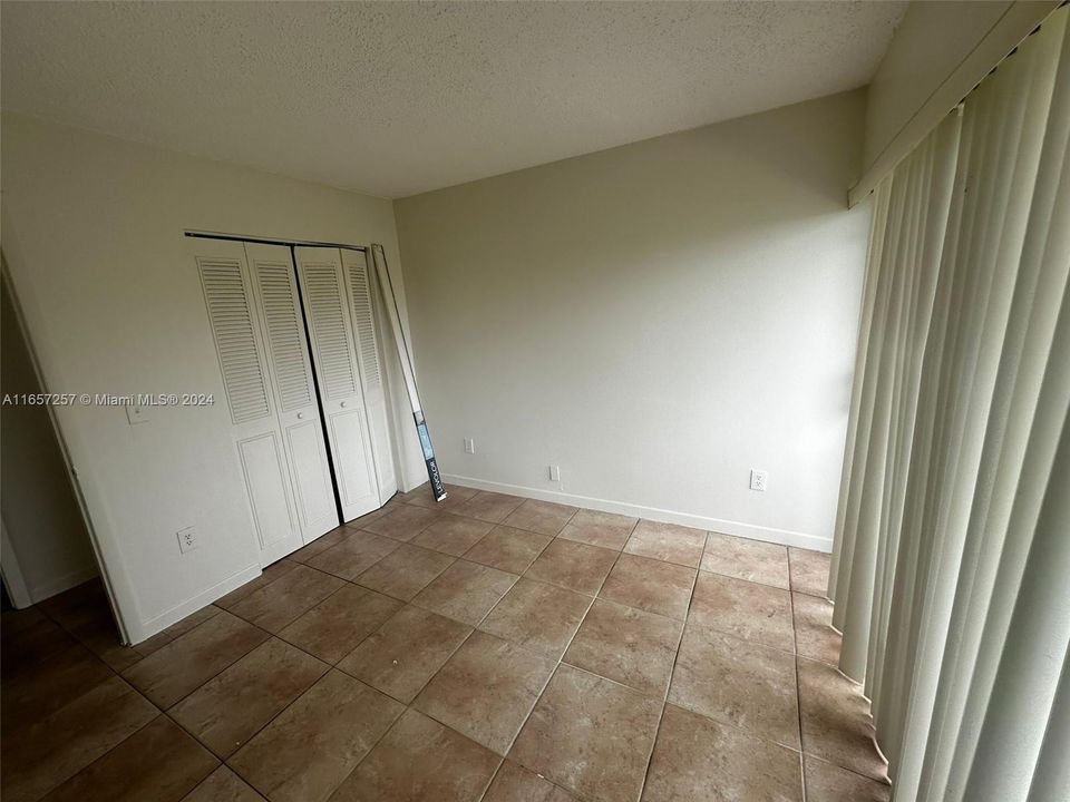 For Rent: $1,750 (2 beds, 2 baths, 856 Square Feet)