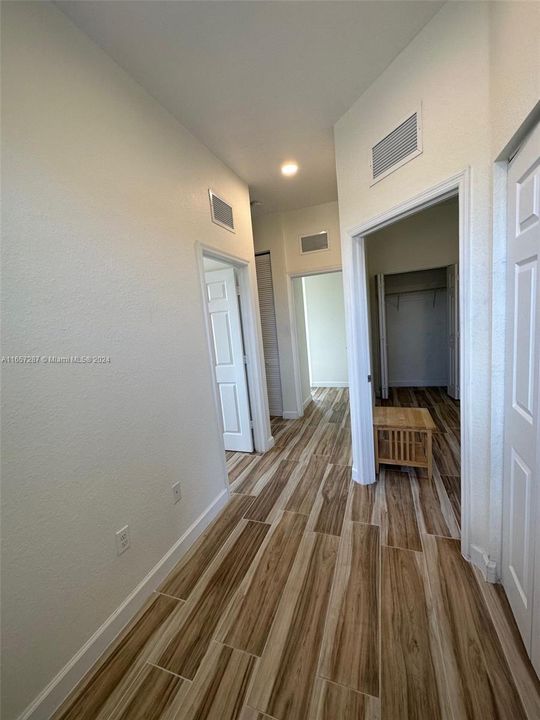 For Rent: $2,550 (3 beds, 2 baths, 1523 Square Feet)