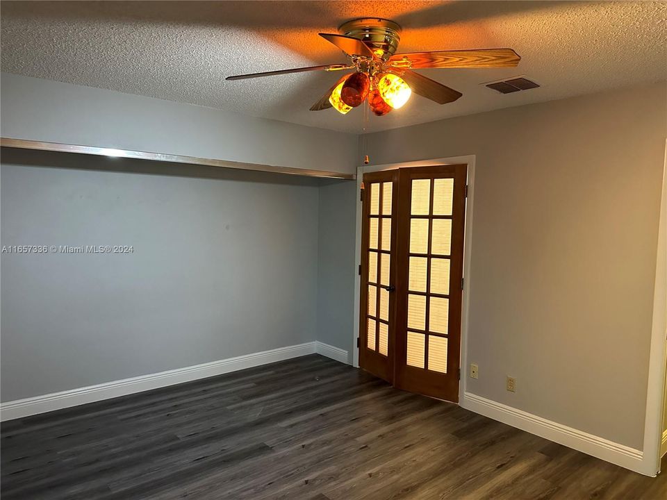 For Rent: $3,750 (3 beds, 2 baths, 1382 Square Feet)