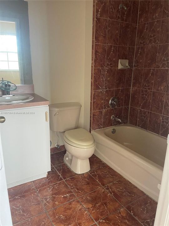 For Rent: $2,300 (2 beds, 2 baths, 1190 Square Feet)