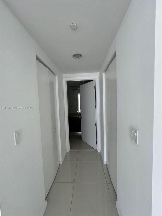 最近租的: $3,400 (2 贝兹, 2 浴室, 1073 平方英尺)