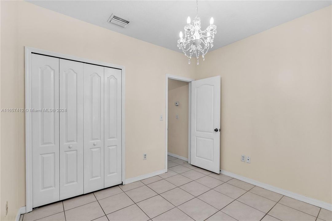 Active With Contract: $3,200 (3 beds, 2 baths, 1809 Square Feet)