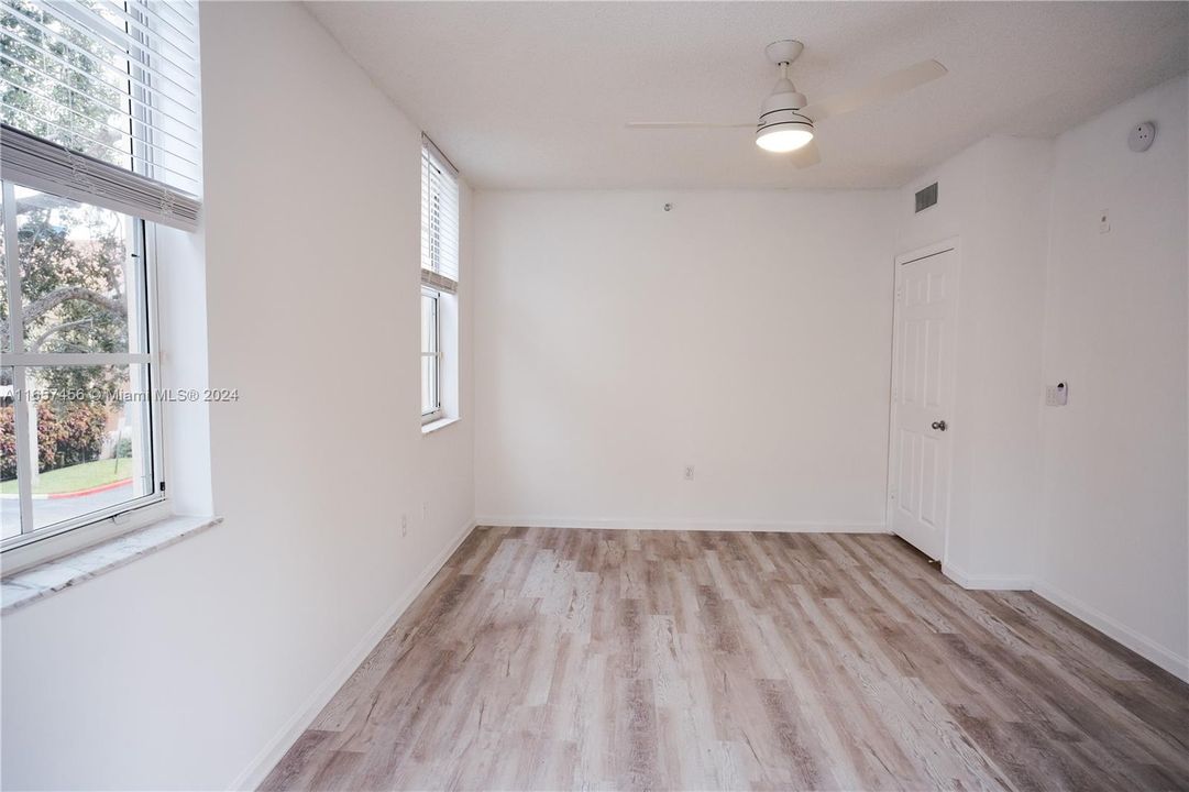 For Rent: $3,100 (3 beds, 2 baths, 1627 Square Feet)