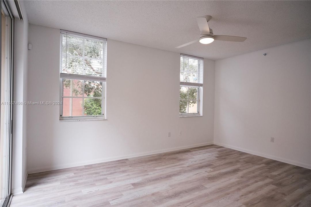 For Rent: $3,100 (3 beds, 2 baths, 1627 Square Feet)