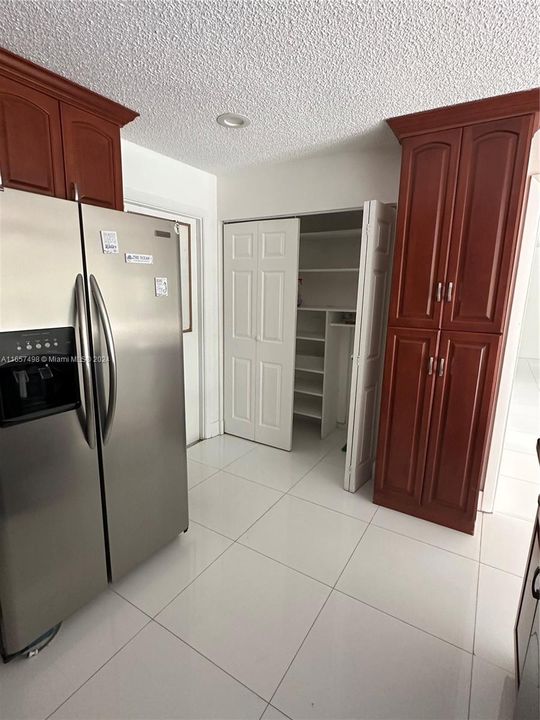 For Rent: $5,200 (4 beds, 2 baths, 1666 Square Feet)