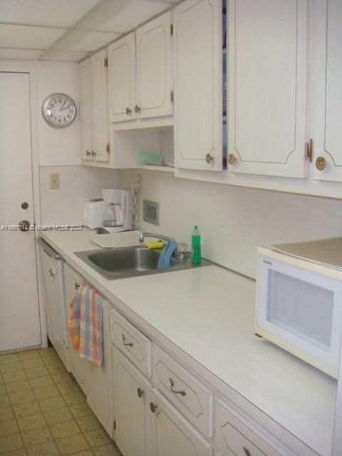 For Rent: $3,500 (1 beds, 1 baths, 980 Square Feet)