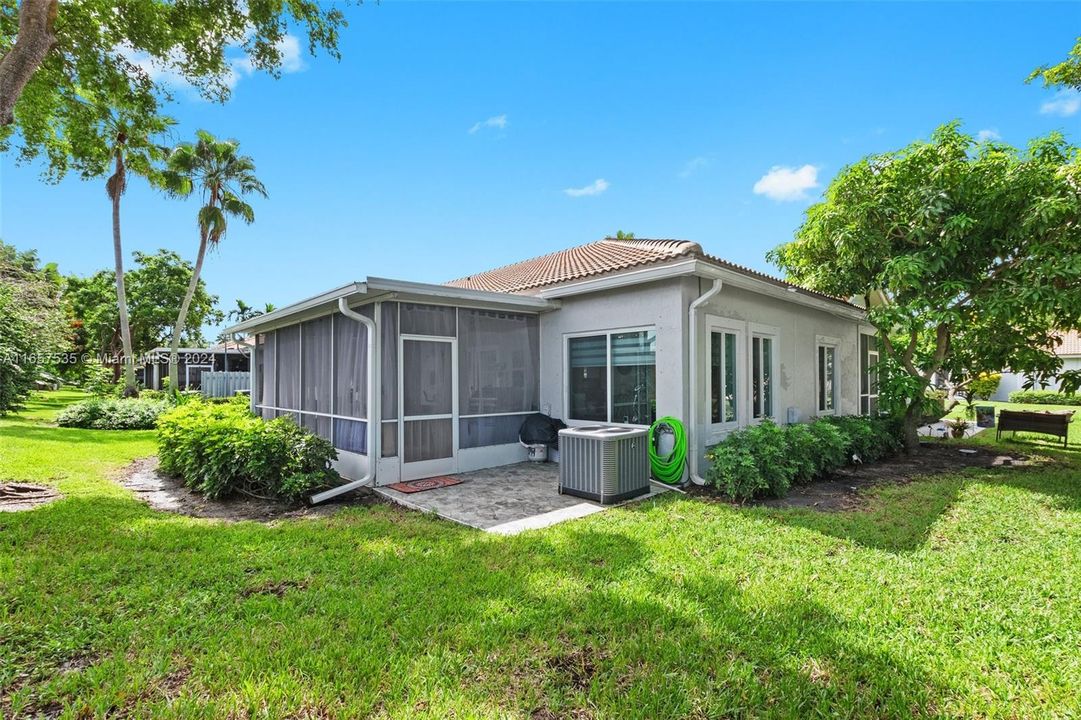 For Sale: $530,000 (3 beds, 2 baths, 1495 Square Feet)