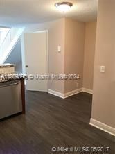 For Rent: $2,900 (2 beds, 2 baths, 1131 Square Feet)