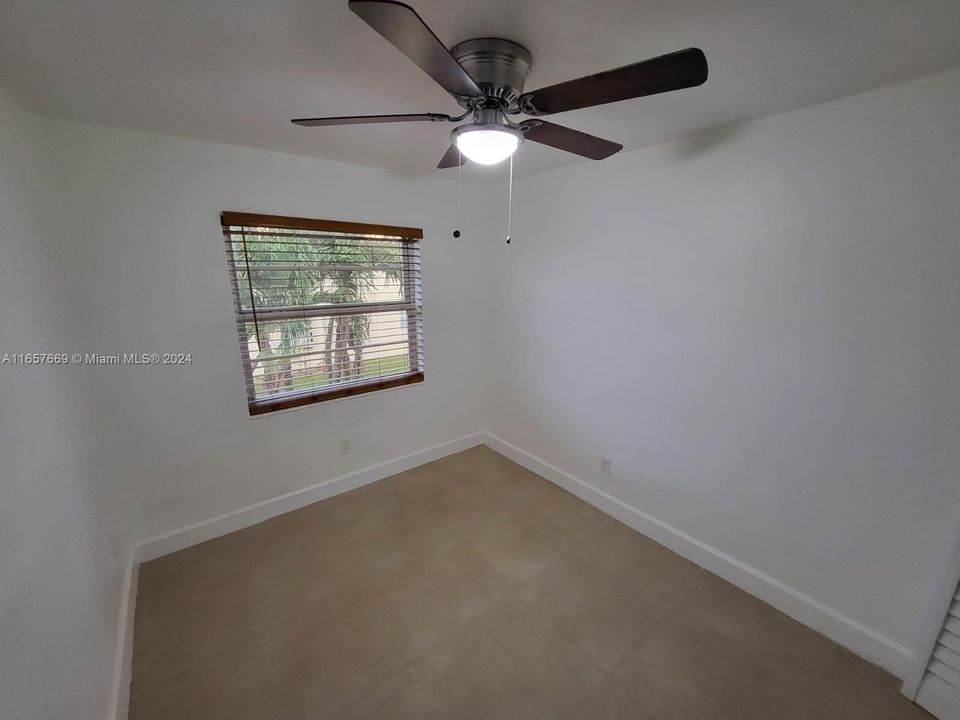 For Rent: $2,750 (3 beds, 2 baths, 1215 Square Feet)