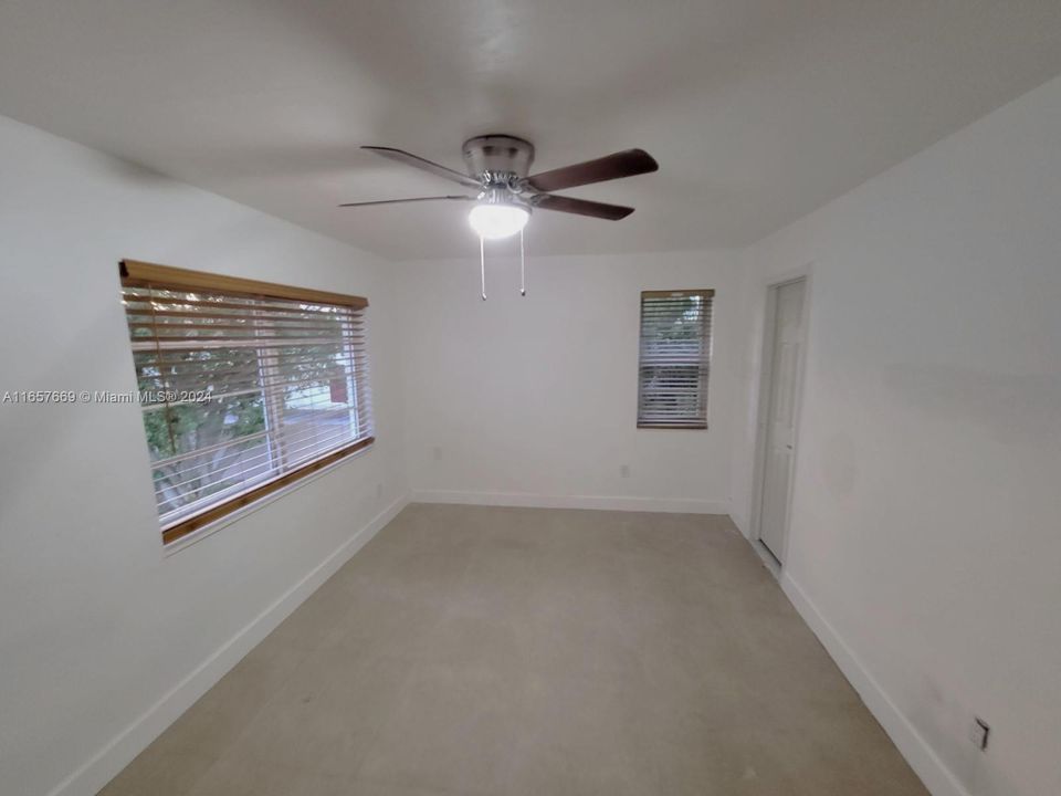 For Rent: $2,750 (3 beds, 2 baths, 1215 Square Feet)