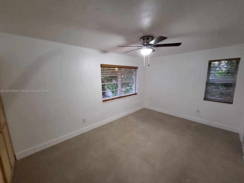 For Rent: $2,750 (3 beds, 2 baths, 1215 Square Feet)