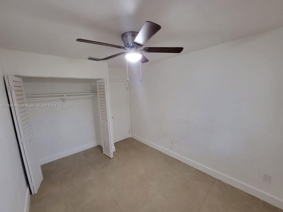 For Rent: $2,750 (3 beds, 2 baths, 1215 Square Feet)