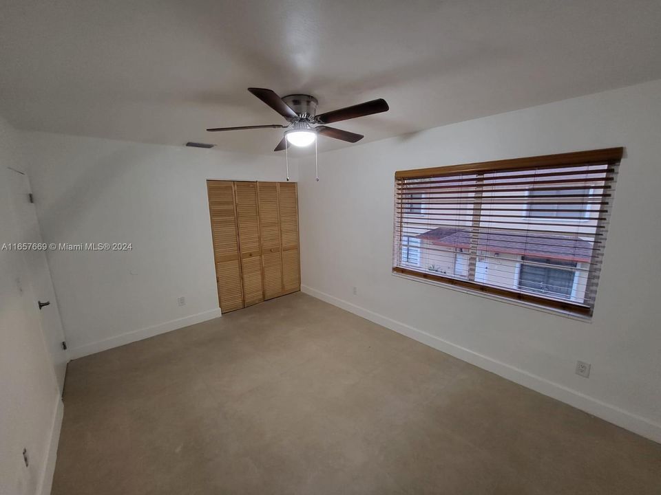 For Rent: $2,750 (3 beds, 2 baths, 1215 Square Feet)