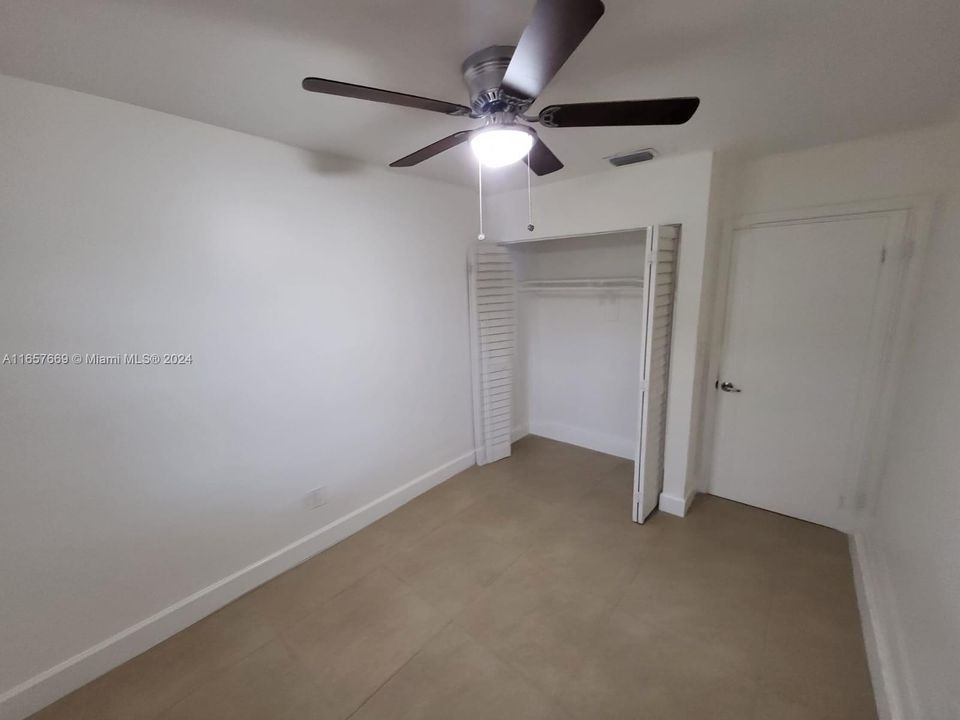 For Rent: $2,750 (3 beds, 2 baths, 1215 Square Feet)