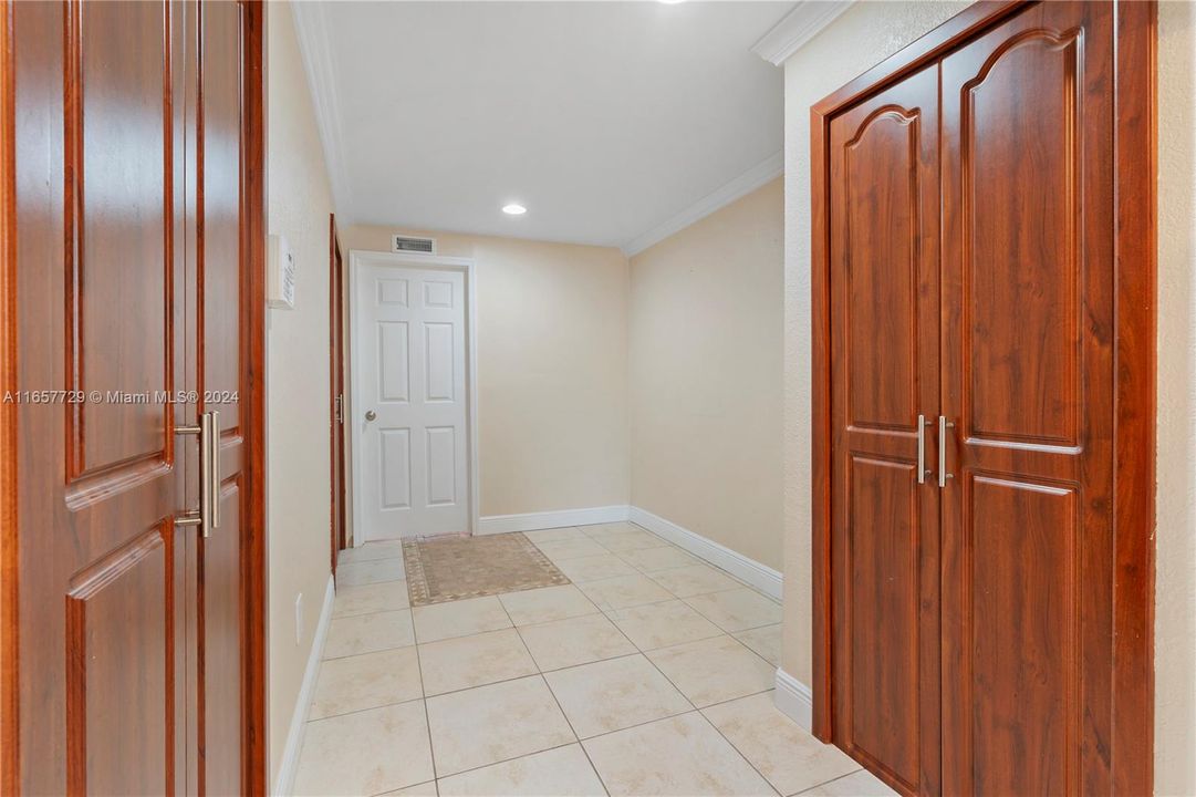 For Sale: $430,000 (3 beds, 2 baths, 1608 Square Feet)