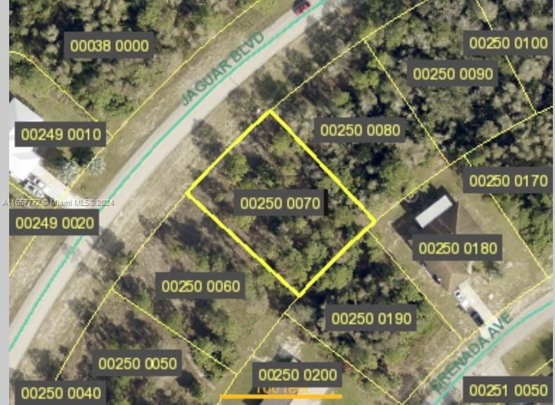 For Sale: $21,000 (0.28 acres)