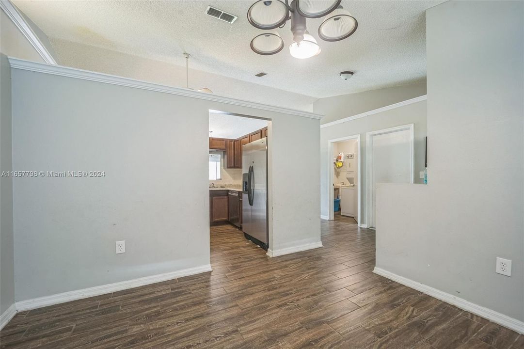 For Sale: $279,900 (3 beds, 2 baths, 1538 Square Feet)