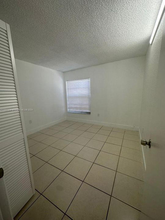 For Rent: $1,700 (1 beds, 1 baths, 660 Square Feet)