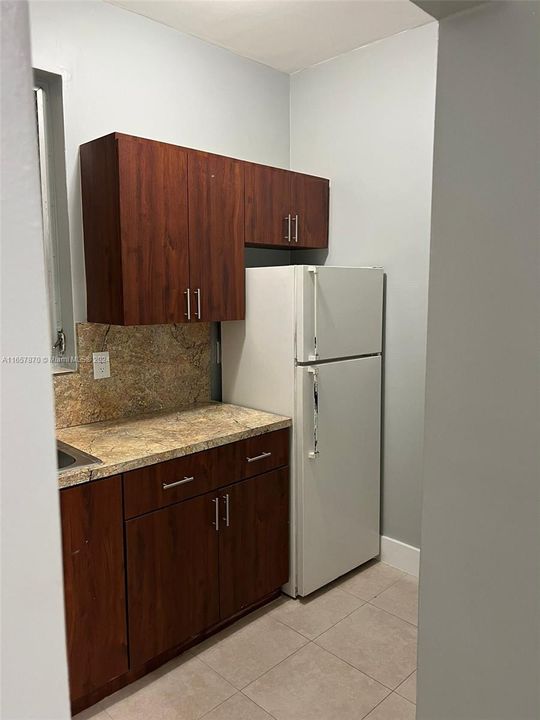 For Rent: $1,599 (1 beds, 1 baths, 1280 Square Feet)