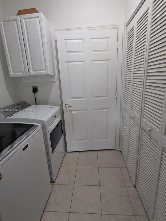 For Rent: $3,750 (3 beds, 2 baths, 1434 Square Feet)