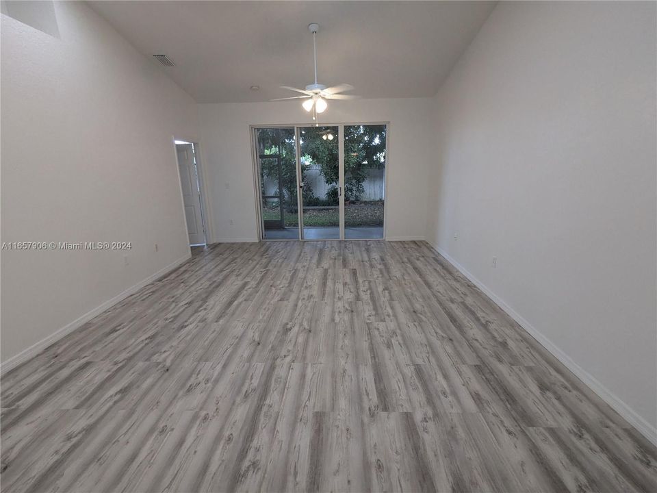 For Rent: $3,750 (3 beds, 2 baths, 1434 Square Feet)