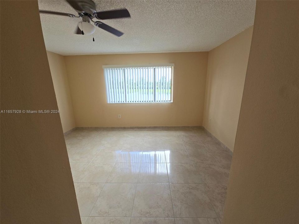 For Rent: $2,000 (2 beds, 2 baths, 1032 Square Feet)