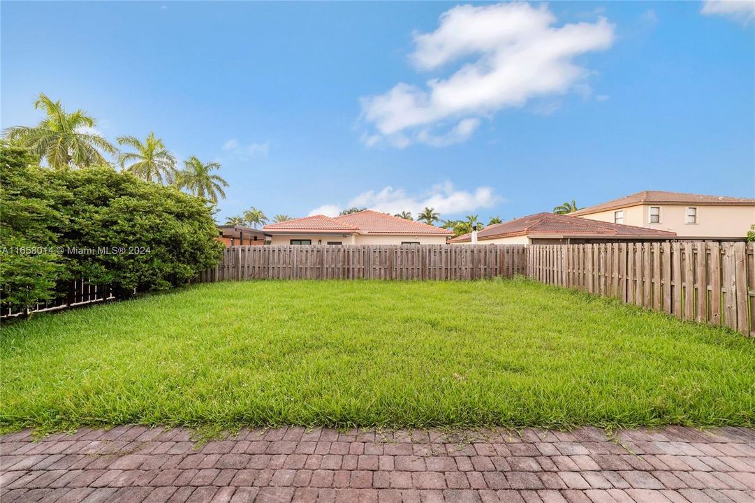 For Sale: $645,900 (4 beds, 2 baths, 2557 Square Feet)