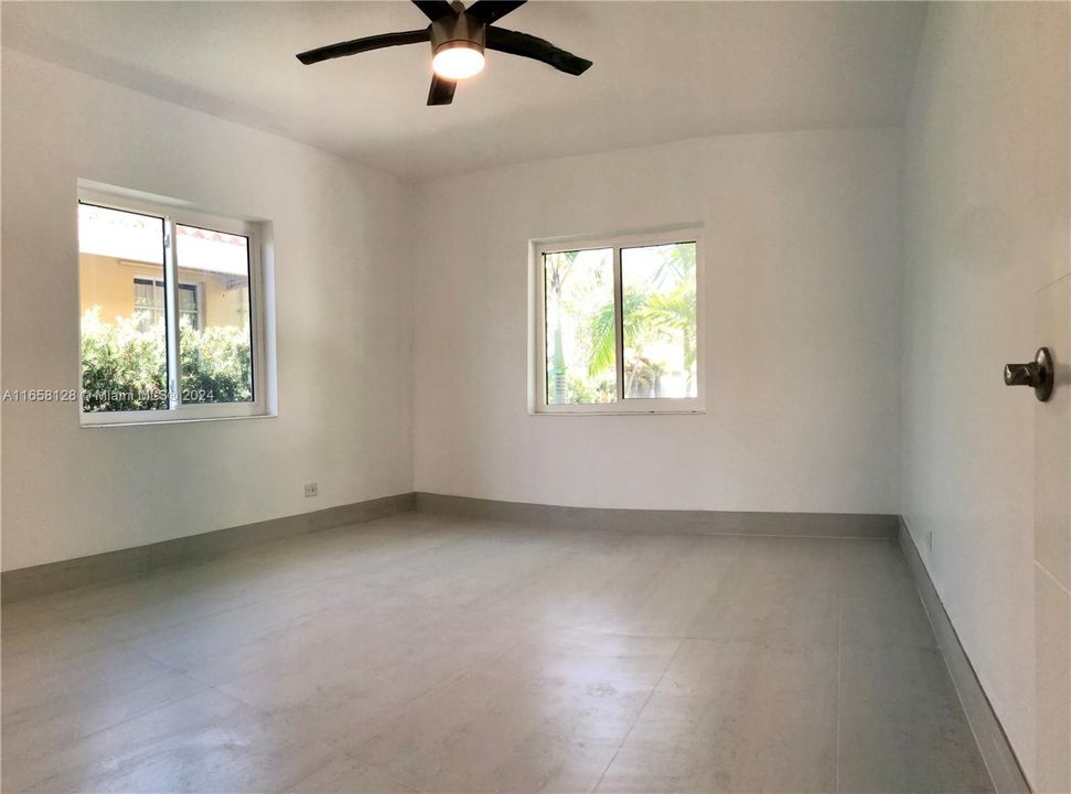 For Rent: $5,999 (3 beds, 2 baths, 1428 Square Feet)