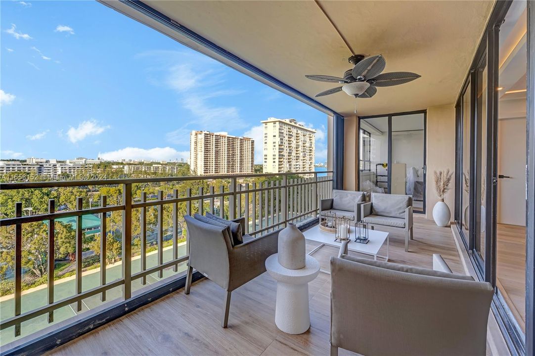 For Sale: $559,000 (2 beds, 2 baths, 1638 Square Feet)