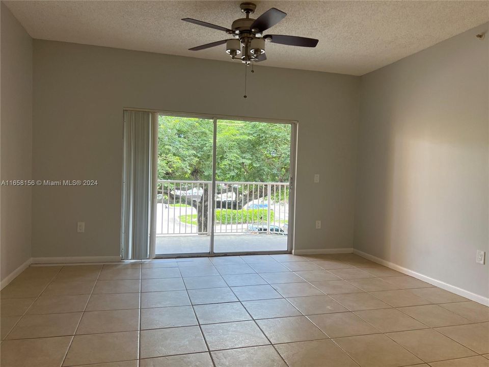 For Rent: $2,490 (2 beds, 2 baths, 1183 Square Feet)