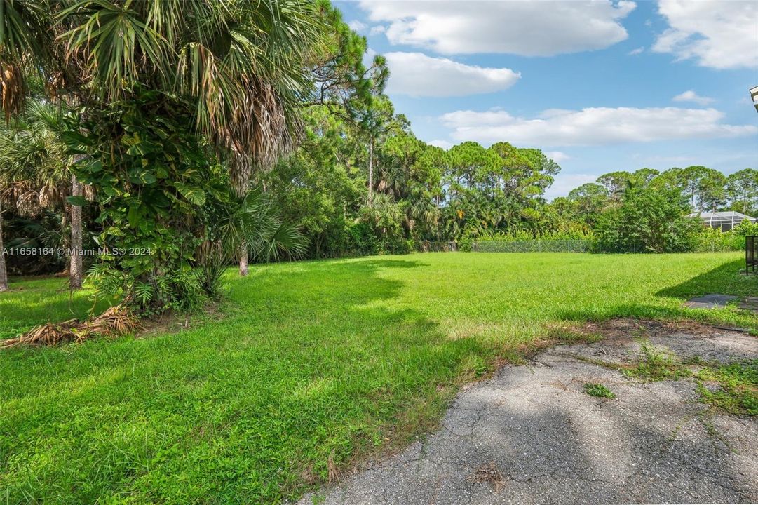 For Sale: $525,000 (4 beds, 2 baths, 1564 Square Feet)