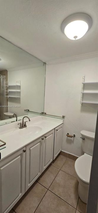 For Rent: $1,950 (1 beds, 1 baths, 801 Square Feet)